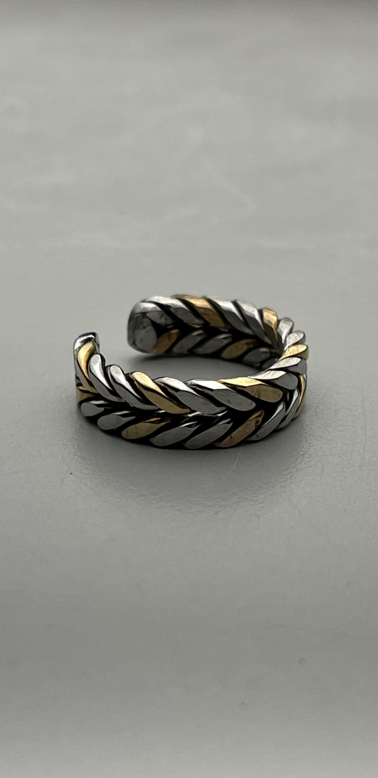 Rings & Roses